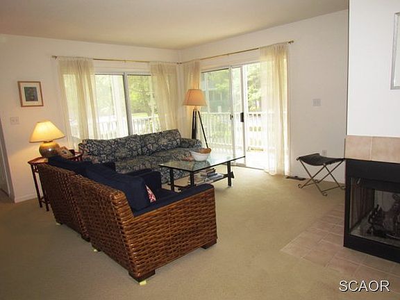 2nd image of 21004 Greenway Ct #21004