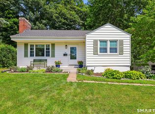 320 Beechwood Rd, West Hartford, CT 06107