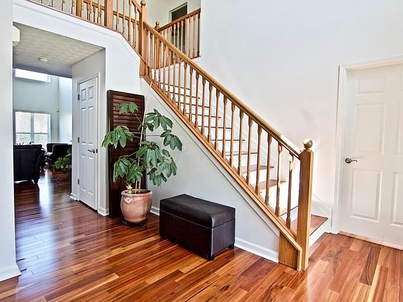 4th image of 4568 Brixshire Dr