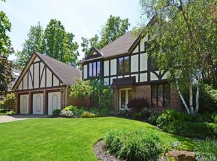 3794 Kings Mill Run, Rocky River, OH