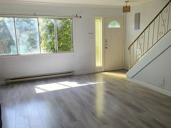3rd image of 976 Market St