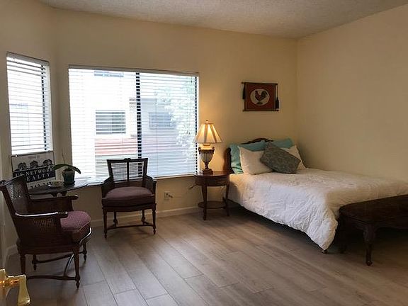 4th image of 1906 Magdalena Cir APT 52