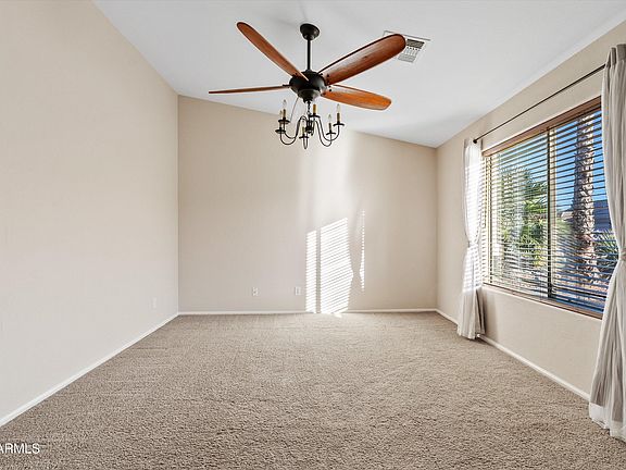 4th image of 4144 E CAMDEN Avenue