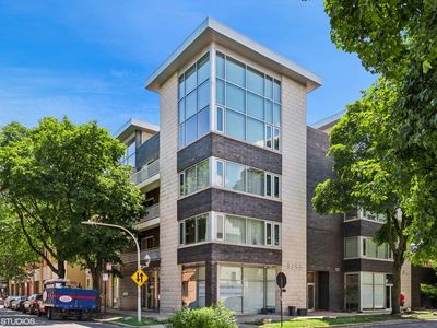 3255 N Paulina St #2B, Chicago, IL, 60657