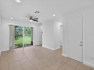 8815 NW 76th St, Tamarac, FL 33321