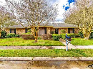 302 Pineland Dr, Houma, LA 70360