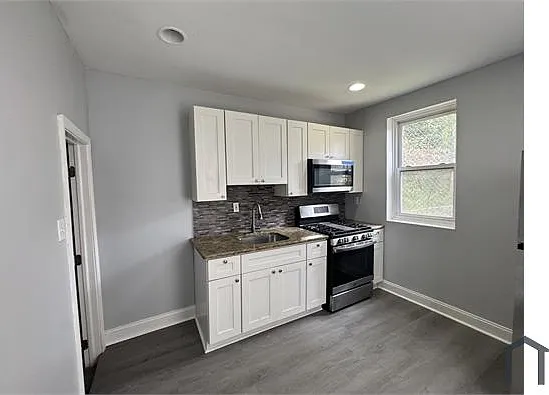 6337 N Lambert St — Photo 2