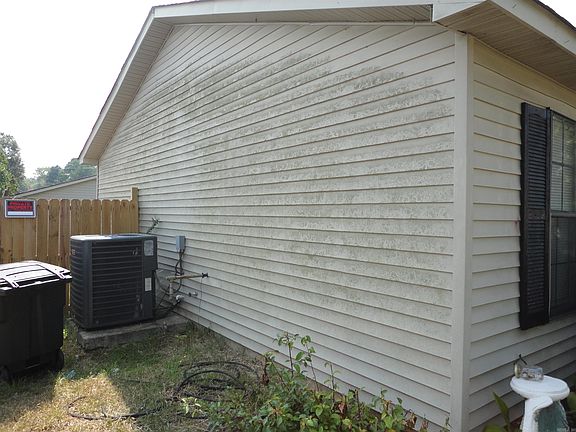 3rd image of 14200 Krestview Dr