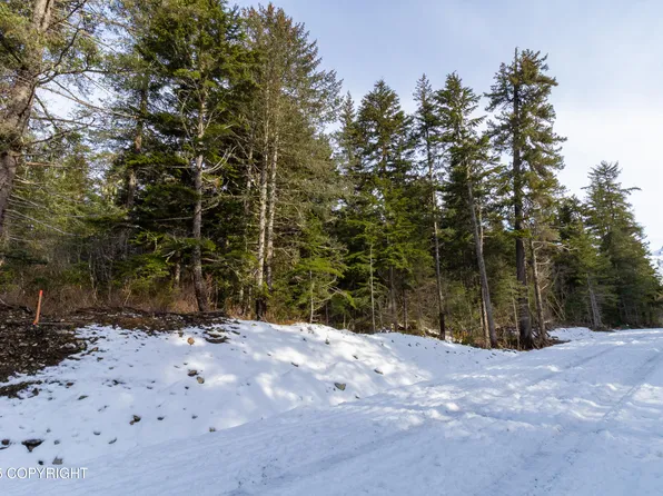 31870 Maxwell Ct, Seward, AK 99664