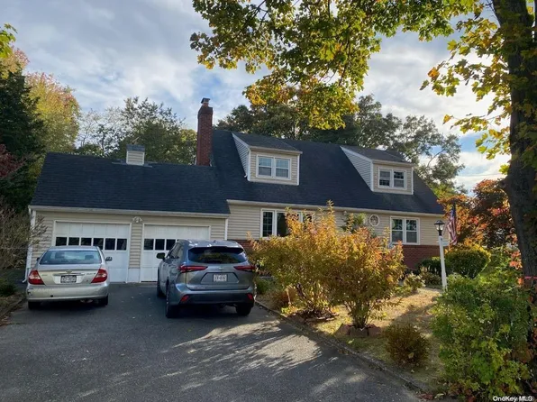 16 Frederick Avenue, Bay Shore, NY 11706