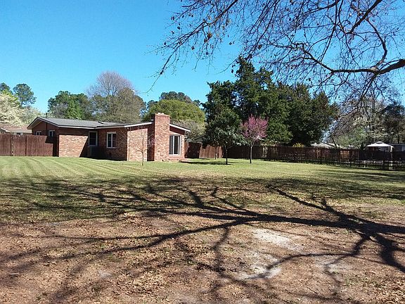 3rd image of 125 Gentilly Dr