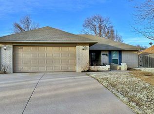 613 Shannon Rd, Ponca City, OK 74601