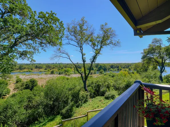 26 River Bluff Ln, Carmichael, CA 95608
