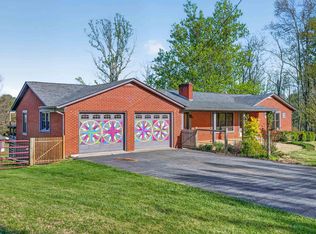 203 Nira St NW, Floyd, VA 24091