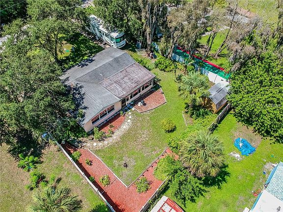 3rd image of 805 NW 2nd Ave