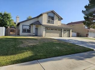 11513 Golden St, Adelanto, CA 92301