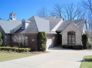 4678 Oakhurst Ridge Rd, Clarkston, MI 48348
