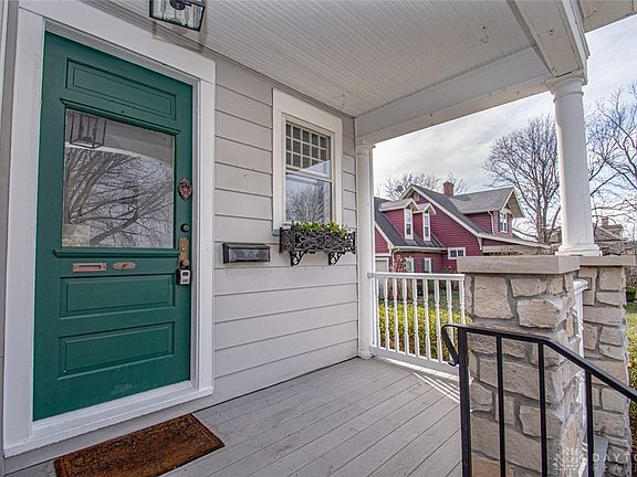 2nd image of 616 E Linden Ave