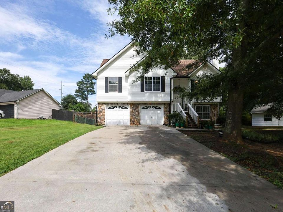 1st image of 75 Woodland Ridge Cir