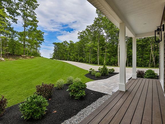 3rd image of 59 Countryside Drive
