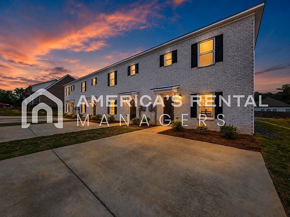 2nd image of 91 Park Dr S