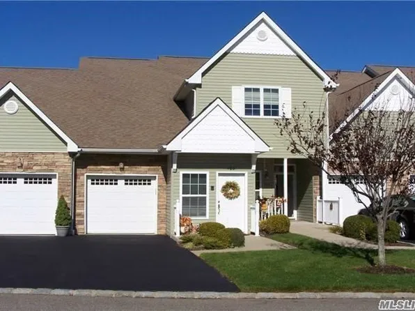 108 Pond Cir, Mount Sinai, NY 11766