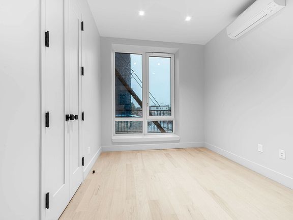 3rd image of 263 McGuinness Blvd #3B