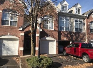 403 Rosewood Dr, Union, NJ 07083
