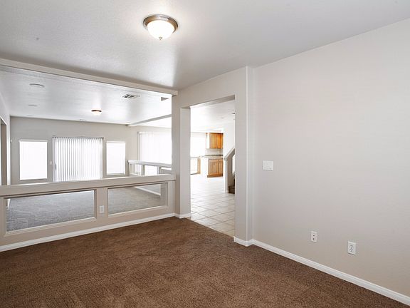 3rd image of 818 Socorro Song Ln