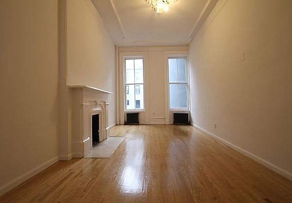 3rd image of 50 E 66th St APT 2B