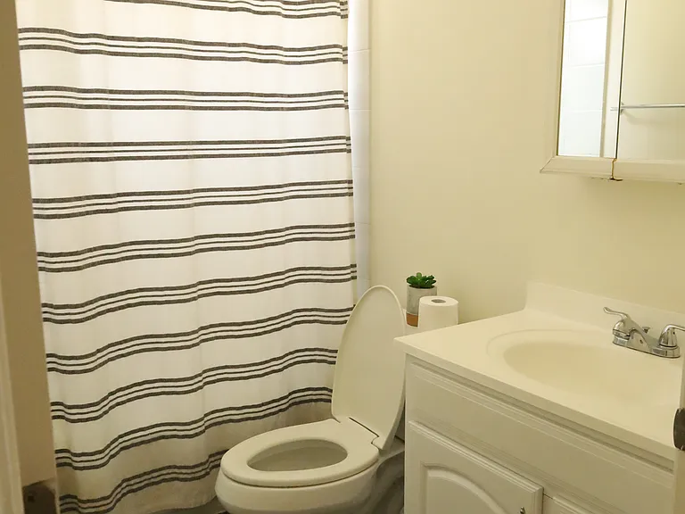 1141 N Orange Dr #1141 — Photo 16