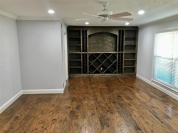 2nd image of 1317 Seminole Dr