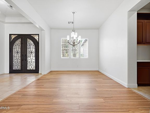 4th image of 7556 W CRYSTAL Road