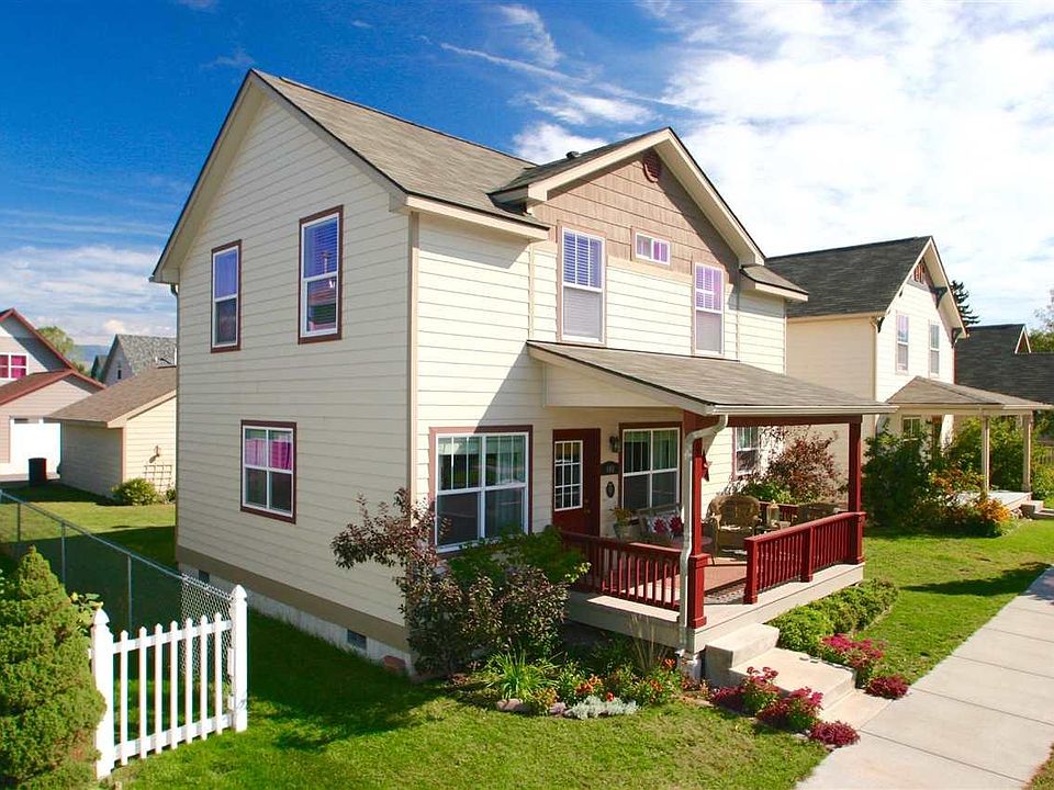 1st image of 408 Bentley Park Loop