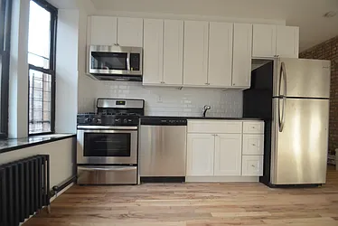 Rented by CITY SKYLINE REALTY INC