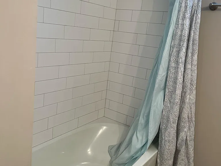 209 Willow Ln #2 — Photo 4