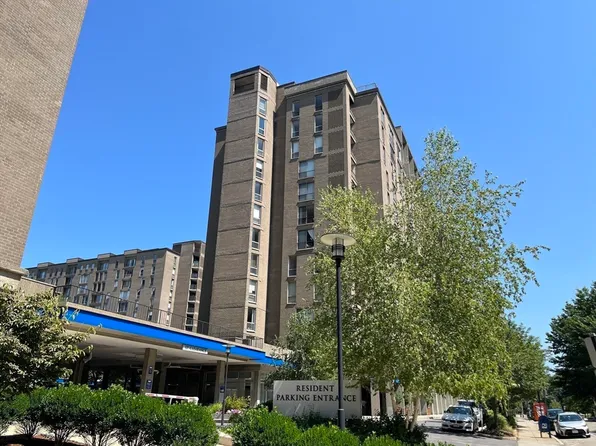 33 Pond Ave APT 422, Brookline, MA 02445