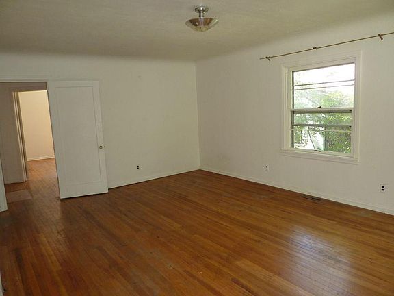 Living room, another view