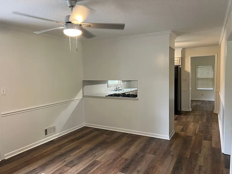 8505 Bells Ferry Rd — Photo 5