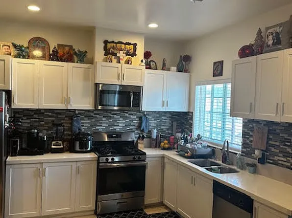 1755 Heywood St #203, Simi Valley, CA 93065