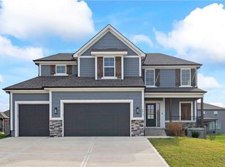 2613 SW River Trail Rd, Lees Summit, MO 64082