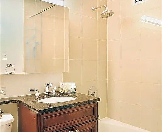 5th image of 225 E 57th St APT 2M