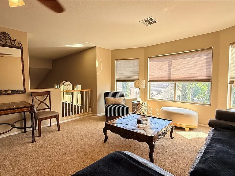 10633 Adamsong Ave — Photo 21