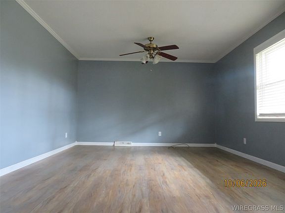 5th image of 1133 Oak Ave