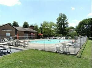 1st image of 4808 Chalet Dr APT 11