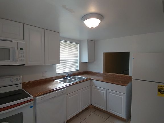 4th image of 7400 NW 85th Ct APT 101
