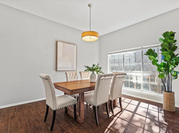 10439 High Hollows Dr APT 222, Dallas, TX 75230