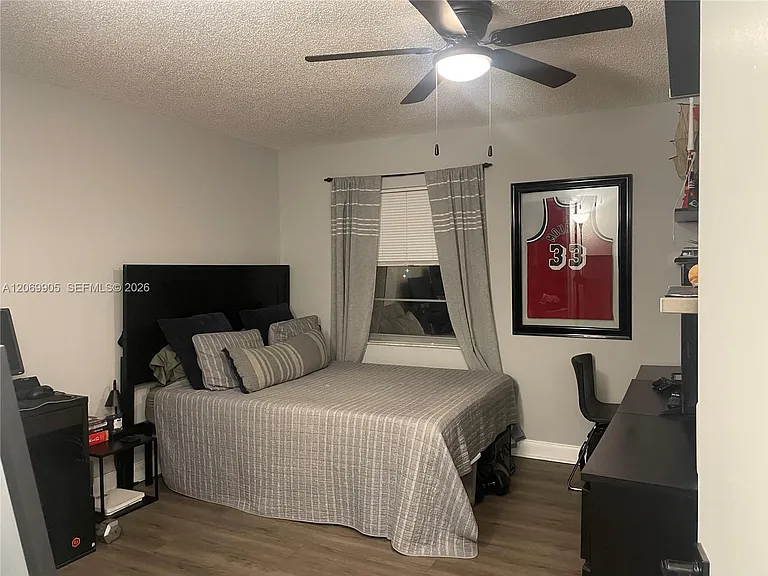 1401 SW 134th Way #305C — Photo 9