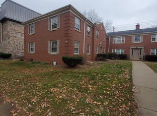 512-524 E Henry Clay St - 12 Family, Milwaukee, WI 53217