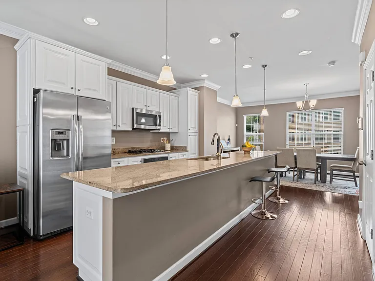 4718 Forest Pines Dr — Photo 5